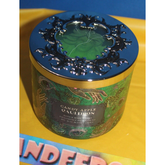 Bath & Body Works Candy Apple Cauldron Halloween Scented Jar Candle - Picture 2 of 5
